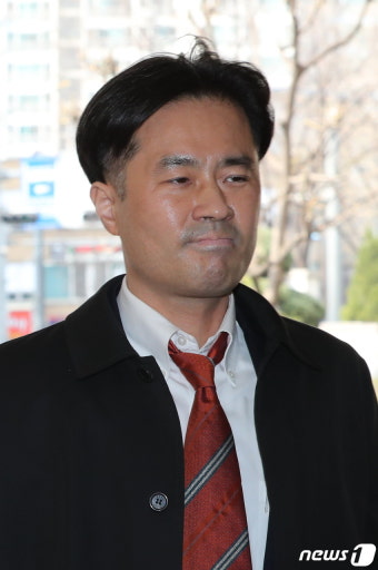 '손석희 공갈미수 혐의' 공판 출석하는 김웅