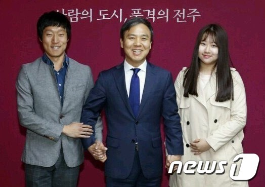 미국 뉴욕시장 경선, 30대 맘다니 의원이 쿠오모에 승리