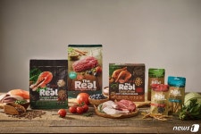 사람이 먹는 식재료 통했나…하림펫푸드 매출 5배 가까이 증가