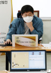바둑돌 대신 마우스 신중한 한수
