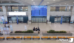 단기비자 효력 정지...한산한 인천공항