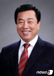 부산 중구청장 재선거에 최진봉 당선…공약 이행 약속