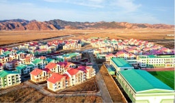 [화보] 과학농사 열 올리는 북한이 꾸린 중평남새온실농장