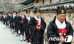 한옥마을서 마음치유 공연보고 코로나 극복을 6월28일까지 거리공연