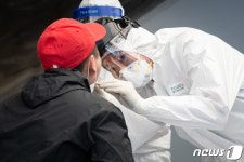 49일만에 최다…이태원·쿠팡이 수도권 확산 터뜨렸다