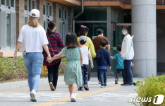 인천 백석초등학교 선생님 확진 판정에 선별진료소 설치
