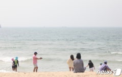 코로나19  속 해운대·송정 해수욕장 안전개장