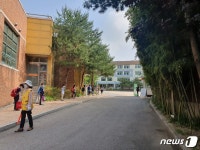25개 국적 학생들 이태원초교 등굣길…급식이 제일 기대