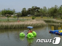 부안군, 줄포만 갯벌생태공원 8월까지 1시간 연장 운영