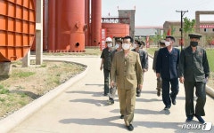 노동신문 北 김재룡 내각 총리, 현지 경제 시찰