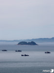 北 장재도 인근에 뜬 중국어선들