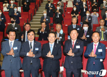 정세균 총리, 건설인과 함께 덕분에 챌린지