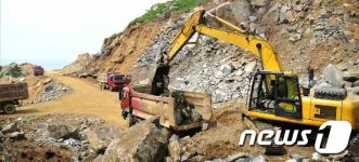 노동신문 北 서해 간석지 건설공사 활발