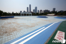 코로나19 여파 한강 수영장 개장 잠정 연기