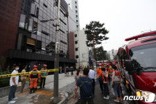 서울 충무로 인근 세종빌딩 외벽 화재