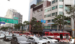 서울 충무로 세종빌딩 화재...퇴근길 정체