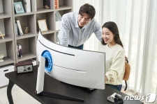 ‘오디세이 G9’로 실감나는 게임 즐기세요