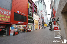 동행세일 효과 없는 명동거리