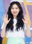 위키미키 엘리 방긋 미소