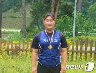 이리공고 신유진, 여고부 원반던지기 한국신기록 작성 ‘금’