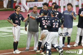 두산 '키움에 11점차 승리 거둬'