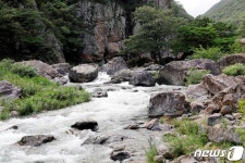 운일암반일암으로 휴가오세요…4일부터 관광객 맞이