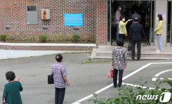 광주 코로나 방역대응 격상 첫 휴일…교회도 50명 미만 예배