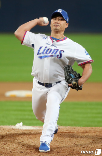 역투하는 삼성 오승환