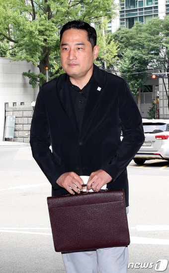 가세연 강용석, '박원순 시장 성폭력 방임' 사건 참고인 소환