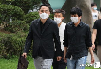 경찰, 가세연 강용석 참고인 조사