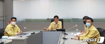 진영 장관, 물류센터 화재 상황판단회의 주재