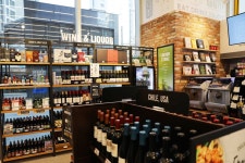 편의점에 와인 창고가 있네…이마트24 주류매장 2000점 돌파