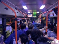 [르포] 노회찬 2주기 새벽 첫차 6411번…코로나보다 생계가 더 무섭죠