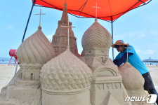 모래성이 된 붉은광장