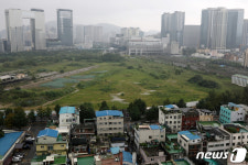 '정부, 용산정비창 부지에 주택 1만호 공급'