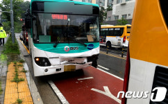 경기 부천서 버스끼리 추돌 7명 경상