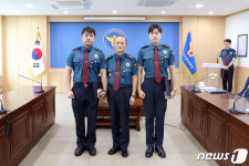 경기북부경찰, 아이와 노인들 구조한 젊은 경찰관 2명 표창