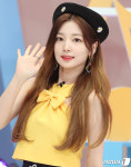 로켓펀치 연희 심쿵 눈맞춤