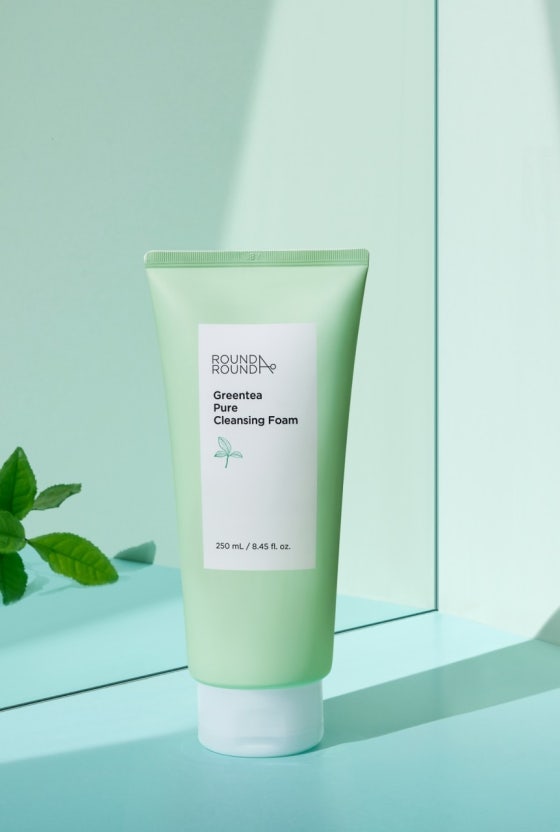 "저자극 클렌징 각광"…라운드어라운드 클렌징폼, 150만개 판매 돌파