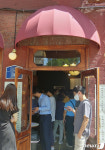 커피는 테이크아웃만