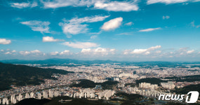 식장산에서 바라본 대전