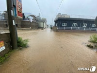 [속보] 저수지 범람 우려 강원 고성 인흥리 주민 대피령