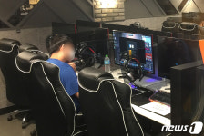 사회적 거리두기 2단계 완화 고위험 시설 제외된 PC방