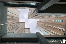 울산131번 확진자, 부산 뉴그랜드 오피스텔발 감염 최초 전파자 추정