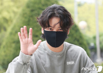 이장우 헤어나올 수 없는 눈빛