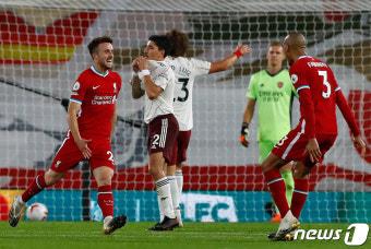 '조타 데뷔골' 리버풀, 아스널 3-1 격파…리그 개막 후 3연승