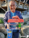 금붕어 기르며 코로나 극복 완도군, 독거노인 1600세대에 전달