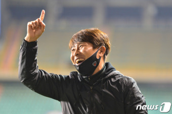 포항 김기동 감독 '호랑이 한번은 잡습니다'