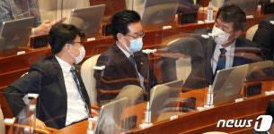 시정연설 본회의 참석한 정정순 의원
