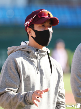 [덕아웃&] 김창현 키움 감독대행 